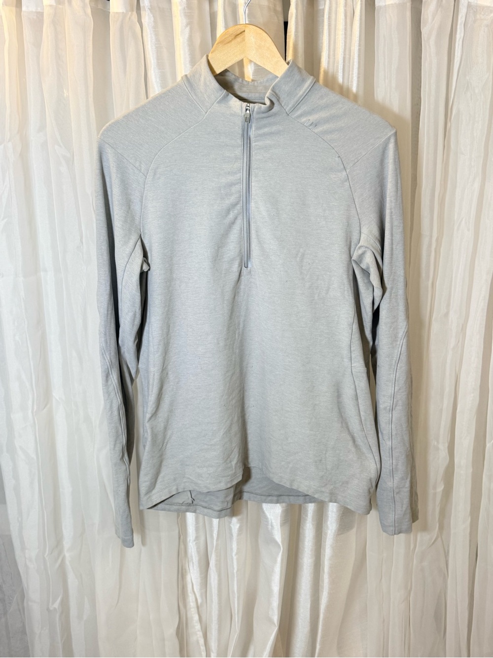 lululemon athletica Men's Light Gray Quarter-Zip Pullover
